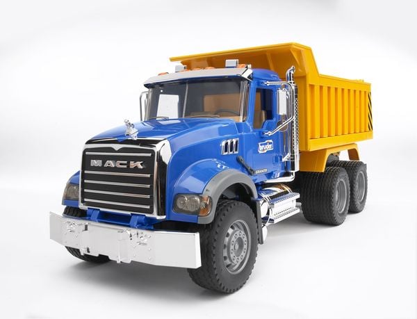 Bruder 02815 MACK Granite LKW mit Kippmulde
