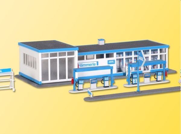 Viessmann - H0 Aral Tankstelle