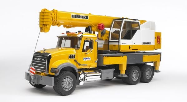 BRUDER - MACK Granite Liebherr Kran-LKW
