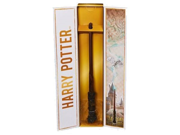 Wizarding World Harry Potter - Authentischer Harry Potter Zauberstab aus Kunststoff mit Hogwarts-Halterung