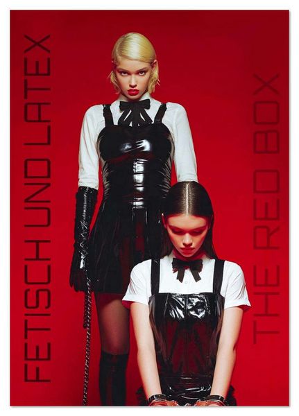 Fetisch und Latex - The Red Box (Tischkalender 2026 DIN A5 hoch), CALVENDO Monatskalender