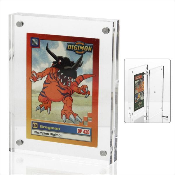 Hochwertiger Acryl-Rahmen für Fotos, Sammelkarten etc.mit edlen, praktischen Magneten auch mit rückseitiger Bohrung und somit ist eine Wandaufhängung möglich.