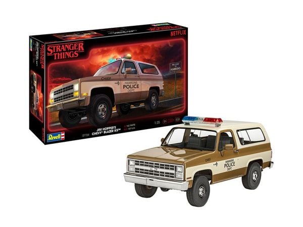 Model Set Stranger Things Chevrolet K5 Blazer, Revell Modellbausatz mit Basiszubehör