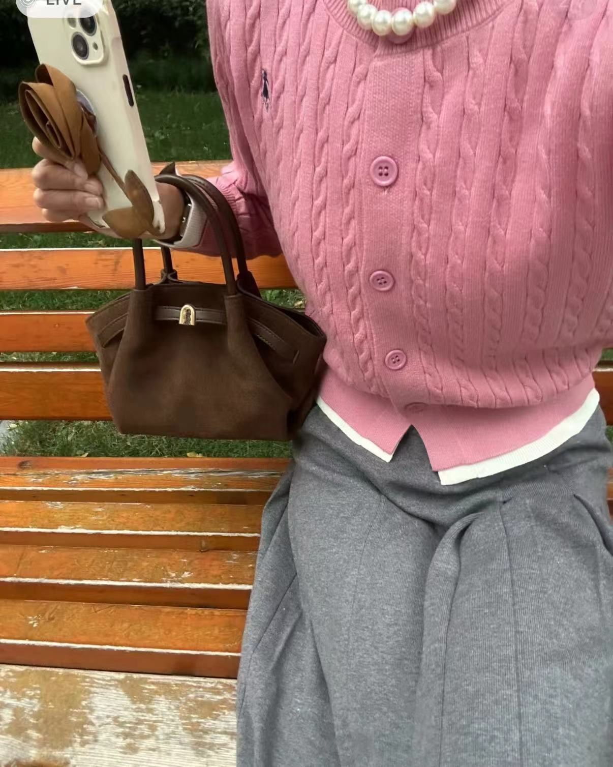 Nischen-Design matte Wildleder tragbare Schulter-Umhängetasche Tasche Tasche Lederschnalle kleine Tasche neu trendig standard