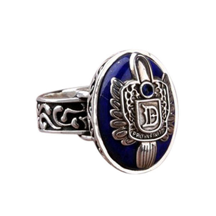 Hot Fashion Salvatore Vintage geschnitzter Ring Finger Familienwappen RING Schmuck 1PC
