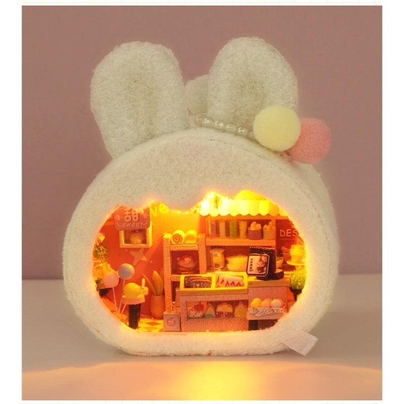 Mini Puppenhaus Miniaturen DIY Puppenhaus mit Möbeln Lichtern Niedliche Plüschtiere Kinder Geburtstags-Weihnachtsgeschenke weiß