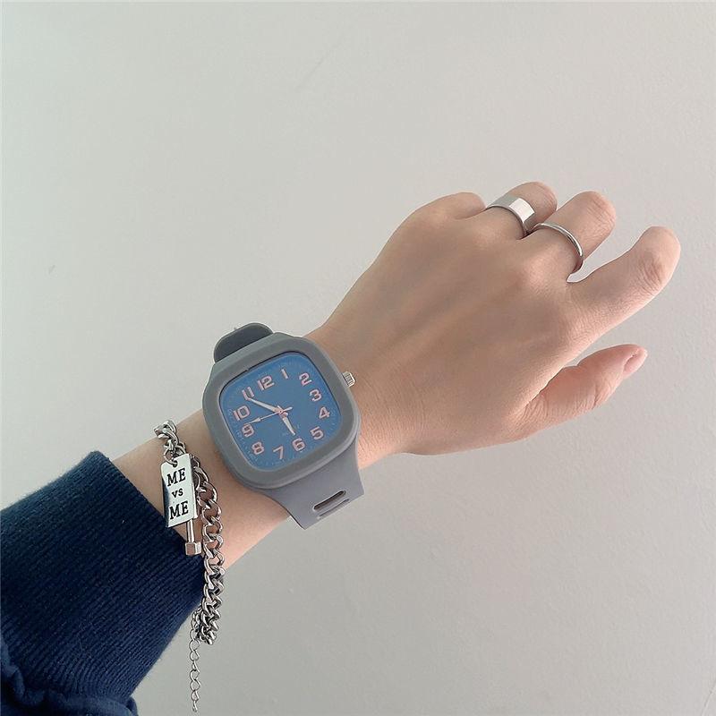 Quadratische Quarz-Digital-Zifferblatt Casual Armbanduhren Gummiband In der Lage Uhr grau