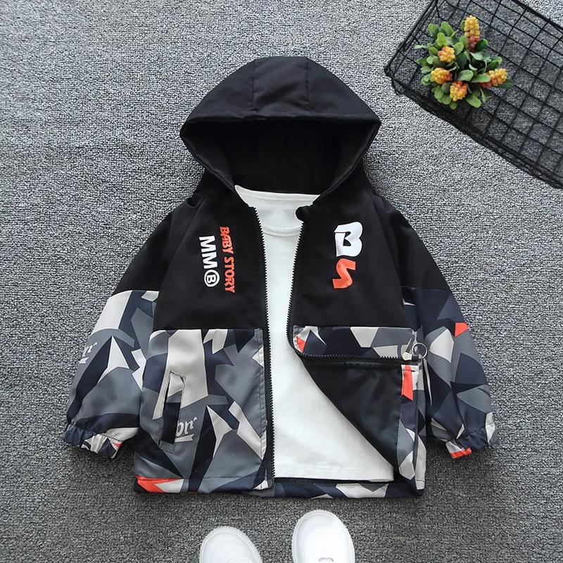 Jungen Frühling Herbst Mode Splicing Dünne Jacke Kinder Buchstaben Print Kapuzenmantel Kinder Lässig Reißverschluss Windjacke 120cm