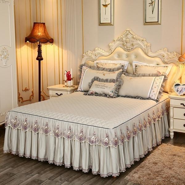 Bettwäsche-Sets Textil Prinzessin Spitze gesteppte Bettdecke Tagesdecke Polyester-Baumwolle Luxus-Bettdecke Röcke Tagesdecke Polyester-Baumwolle Skirt sheet 180x200cm beige