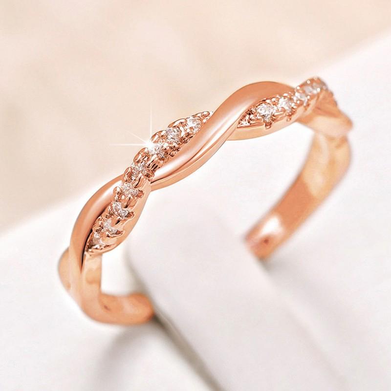 Huitan Modischer Damen-Fingerring Verdrehter Bandring mit Funkelndem Zirkonia Hochzeits-Verlobungsringe Mode Vielseitiger Schmuck 11 beige