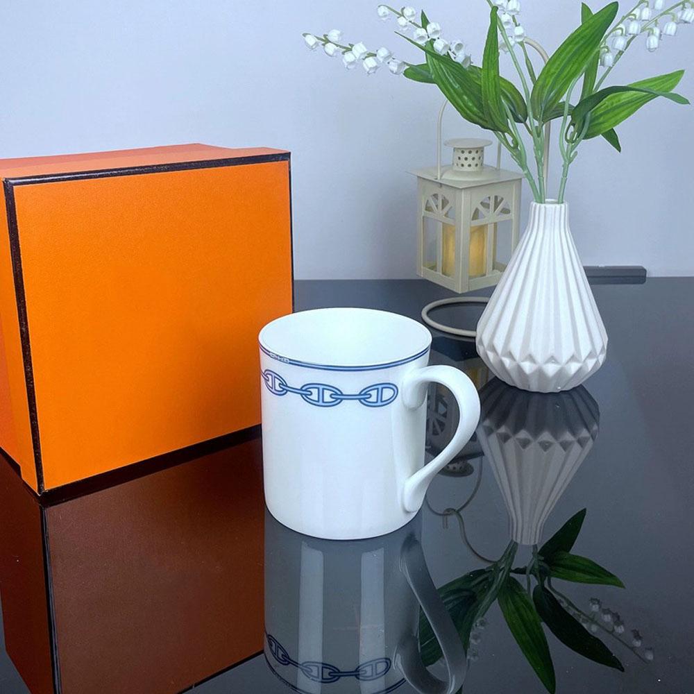 Europäischer Leichter Luxus Fortschrittliches Knochenporzellan Tasse Becher Becher Exquisite Nachmittagstee Hochwertige Tasse Wasserbecher Kaffeetasse Weihnachtsgeschenke 301-400ml