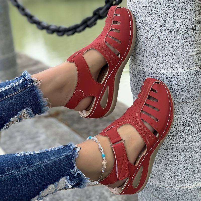 Einfarbige, trendige Sandalen für Damen, Slingback-Retroschuhe mit geschlossener Spitze und Plateau, vielseitige Sommerschuhe mit niedrigem Keilabsatz 39 rot