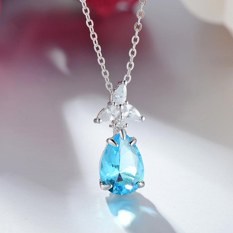 Koreanische Version von Topas Meerblau Anhänger für Damen 18K Einlegekette Farbige Edelsteine white
