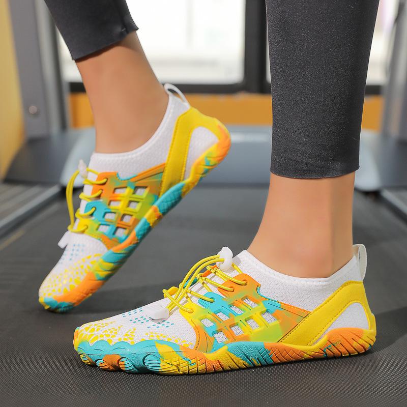 Indoor Fitness Yoga Schuhe, Sport Anti-Rutsch Springseil Springen Übung, Spezielle Weiche Sohle Stoßdämpfend und Geräuschlos Weiblicher Tanz 38 brown