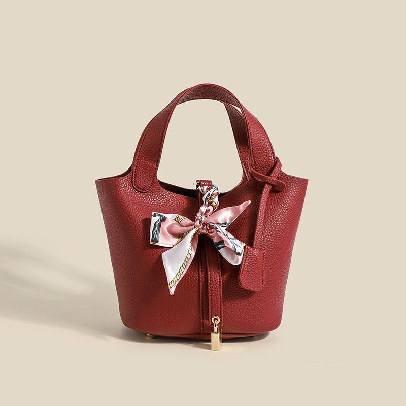 Frühling Neue Trendige Damen Tasche Pendeln Mode Handtasche Tasche Einfarbig Gemüsekorb Tasche Schal Anhänger Handtasche Tasche