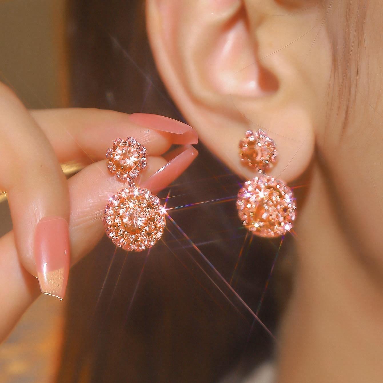 Superglänzende Diamanten Schneeflocken-Ohrringe Luxus-Stil Mode Ohrringe Baumelnde Ohrringe Mehrfarbiger Schmuck