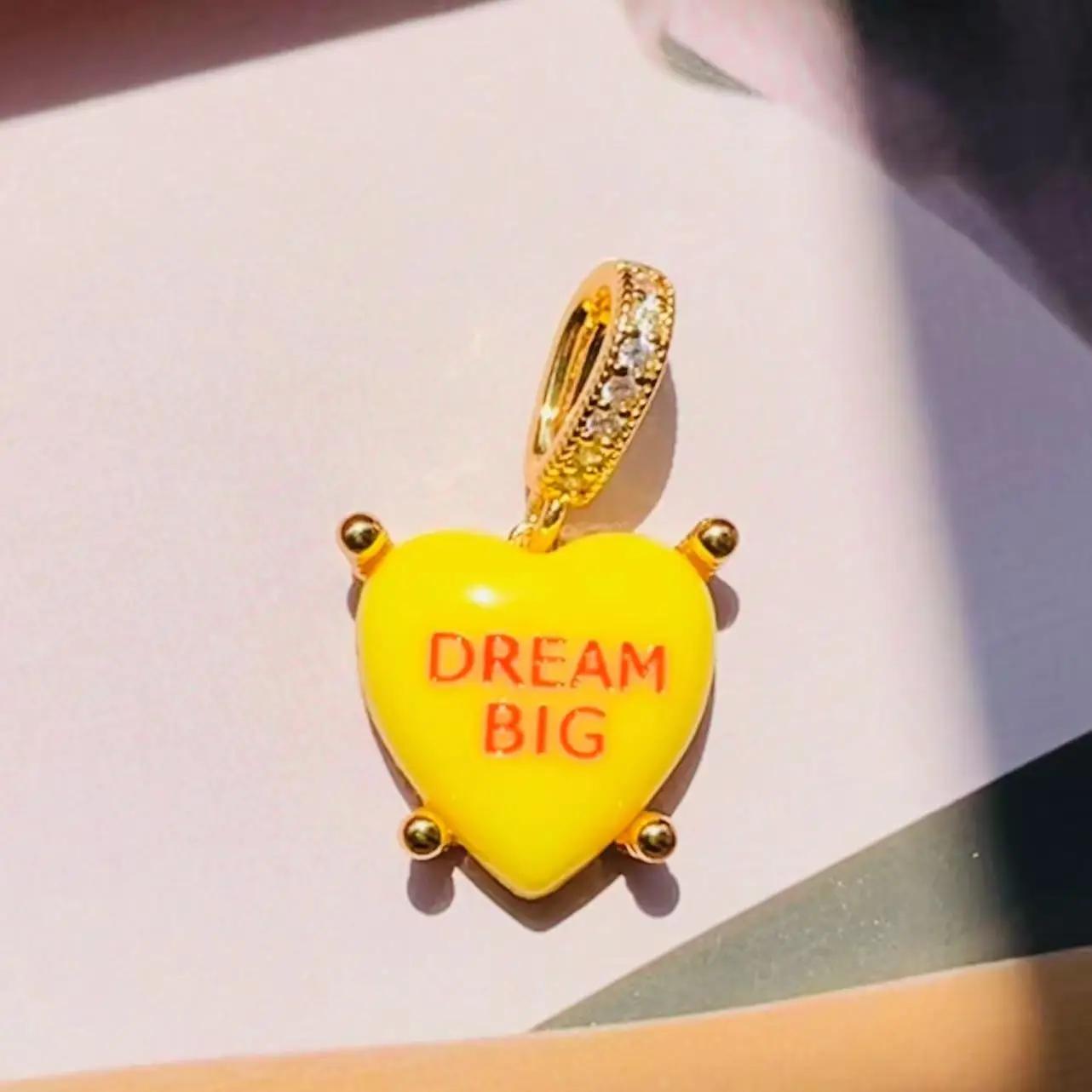 Bunter Herzanhänger, trendige englische Wörter, Kunstharz, Liebesherz, Zirkonia, Schlüsselbeinketten, Halskette für Frauen, Y2K-Modeschmuck gelb