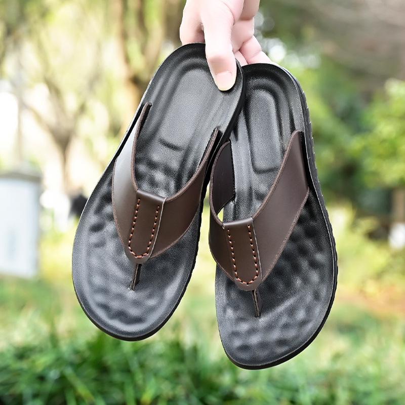 Neue Sommer-Strand-Slipper Herren Flip-Flops Top-Qualität Rutschfest Strand-Sandalen Männermode Herren Casual Flats Plateau-Flip-Flops 41 braun