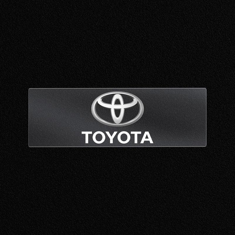 Neuer Autoaufkleber für den Innenraum Aufkleber für die Mittelkonsole Emblem für Toyota TRD Gr Logo Corolla Chr Avensis Yaris Camry Racing toyota 1pcs