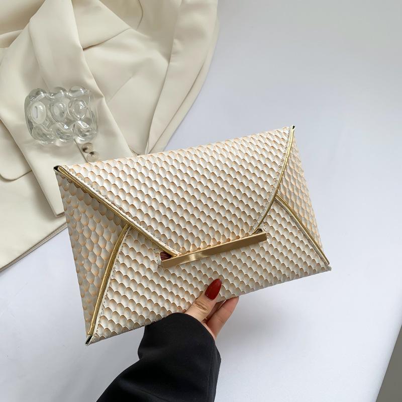 Schöne und personalisierte Umschlagtasche im neuen Stil, personalisierte kleine quadratische Tasche, modische, einfache und modische Umschlagtasche
