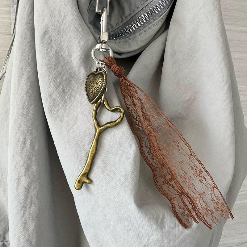 Ins Style Liebe Herz Schlüsselanhänger Spitze Quaste Schlüsselanhänger Y2K Vintage Schlüsselanhänger Tasche Charme Vielseitige Taschen Hängende Dekoration Schlüsselanhänger braun