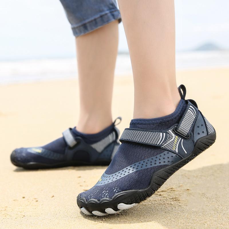 Wasserschuhe Atmungsaktives Mesh Verstellbarer Riemen Rutschfest Barfußschuhe für Strand Schwimmen Outdoor-Sportarten 47 dunkelblaue