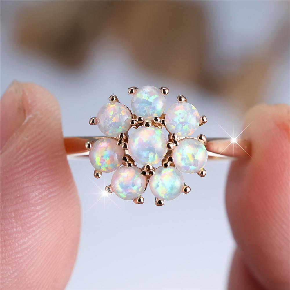 Trendige Weiße Opalblume Vintage Mode Goldfarbe Eheringe Verlobungsringe Für Damen Herren Minimalistischer Schmuck 10