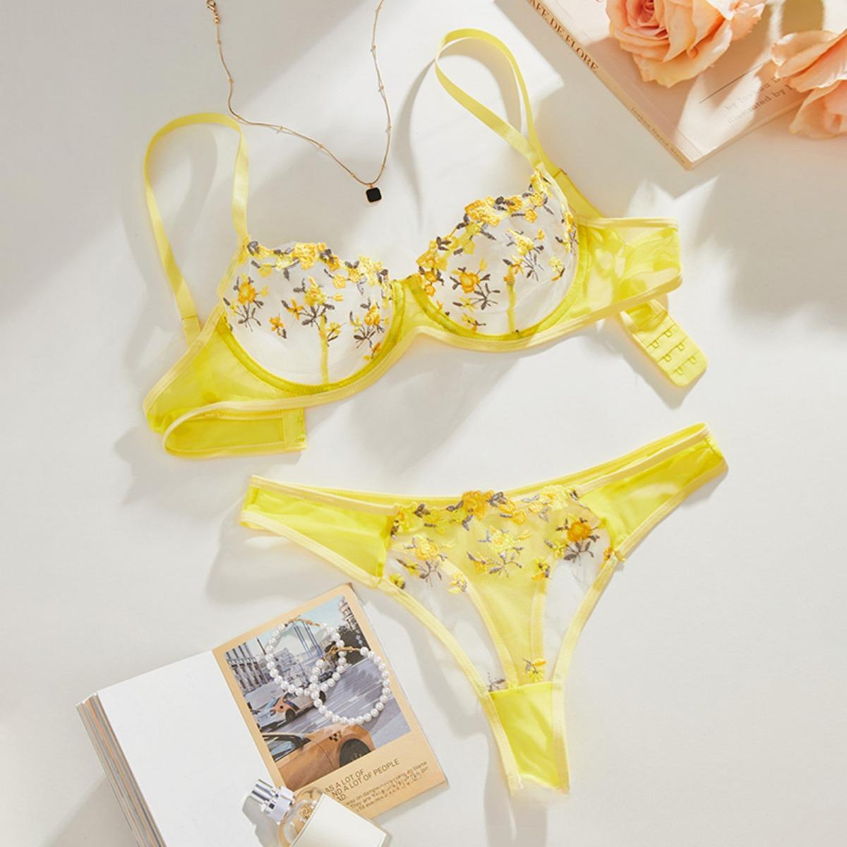 Süßes und sexy Low-Rise-Spitzen-Erotik-Unterwäsche-Set Mesh-Damenunterwäsche Dreipunktmilch XL gelb