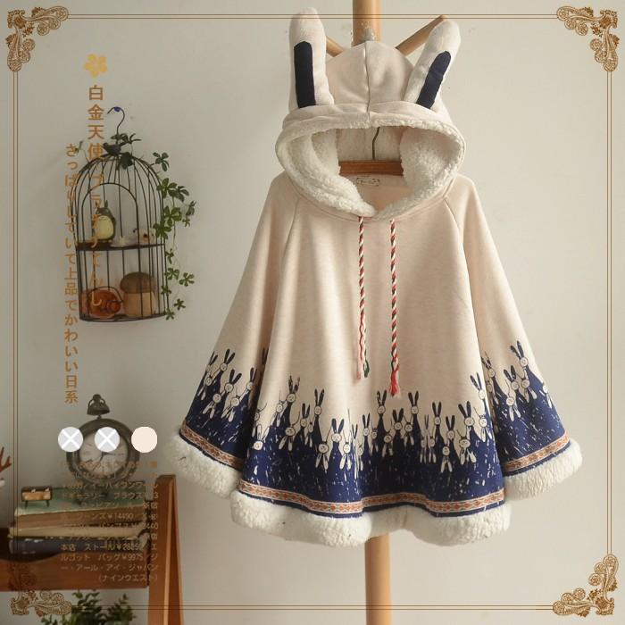 Süße und niedliche japanische Stickerei-Hasenohren mit Kapuze, bedrucktem Hasen und Samtumhang one size beige