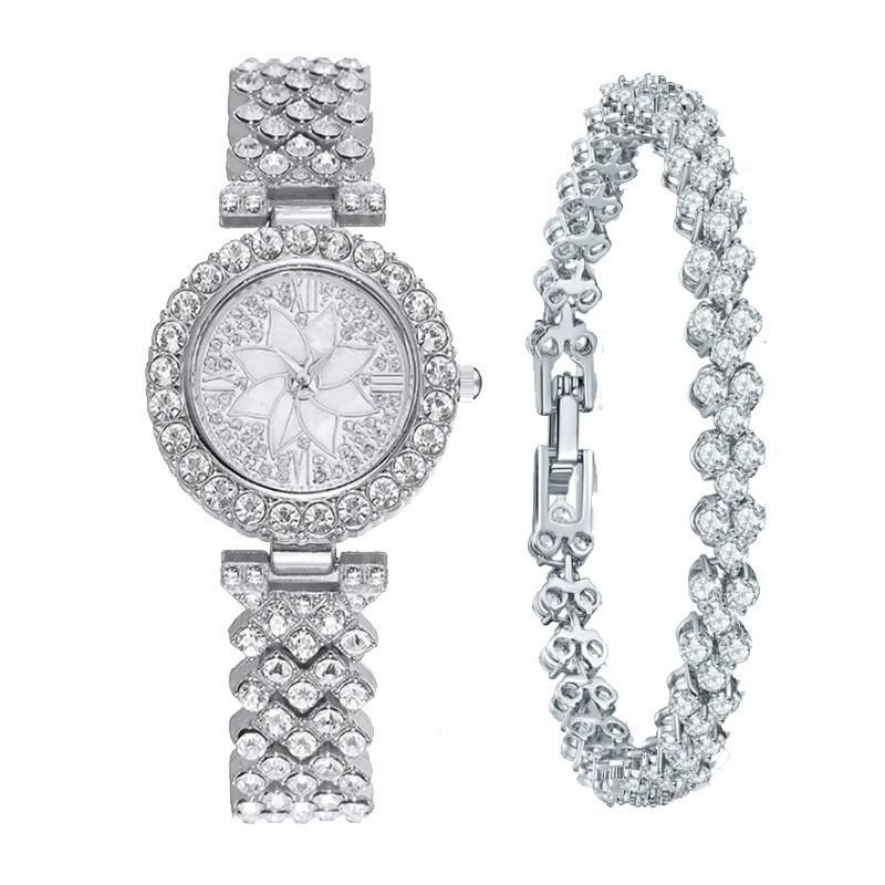 Elegante Sternenhimmel-Armbanduhr für Damen, funkelndes Diamant-Blumen-Design, modische Quarz-Armbanduhr silber