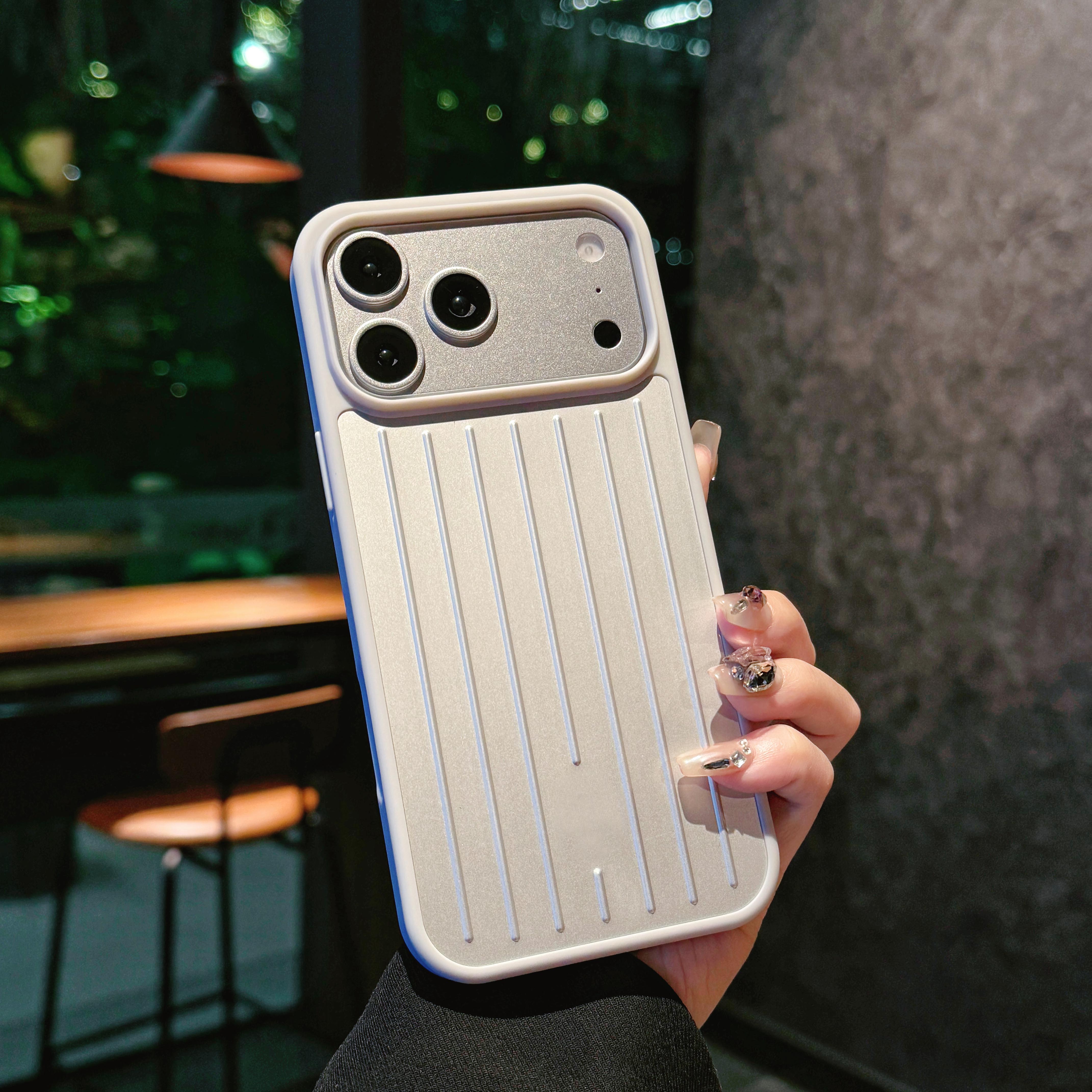 Ins Schlichtes Business 3D Wellenstreifen Stilvoll Für Rimowa Gepäck Handyhülle Für iPhone 17 Pro Max 16 15 14 13 Aluminium-Magnesium-Legierung Hartschale iPhone17 Pro Max silber