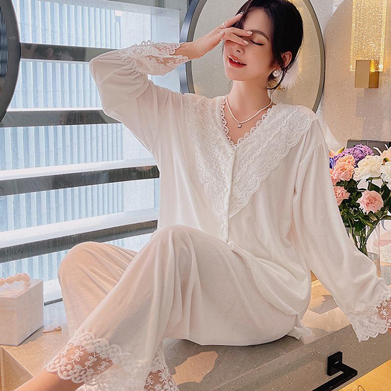 Goldener Samt-Pyjama für Damen, dünner, langärmeliger Pyjama mit Spitzenbedruckung für Damen, Frühling und Herbst, süßer Homewear-Pyjama 2XL weiß