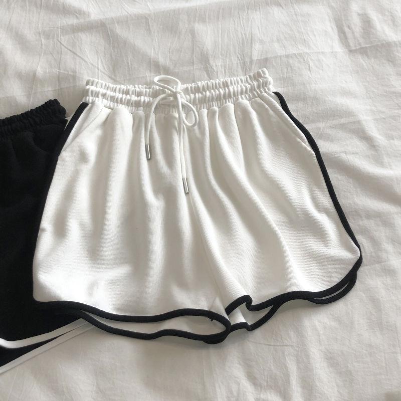 Women Striped Casual Shorts Korean Harajuku Loose All Match Sports Shorts Summer Fashion Simple Yoga Thin Mini Shorts Female S weiß