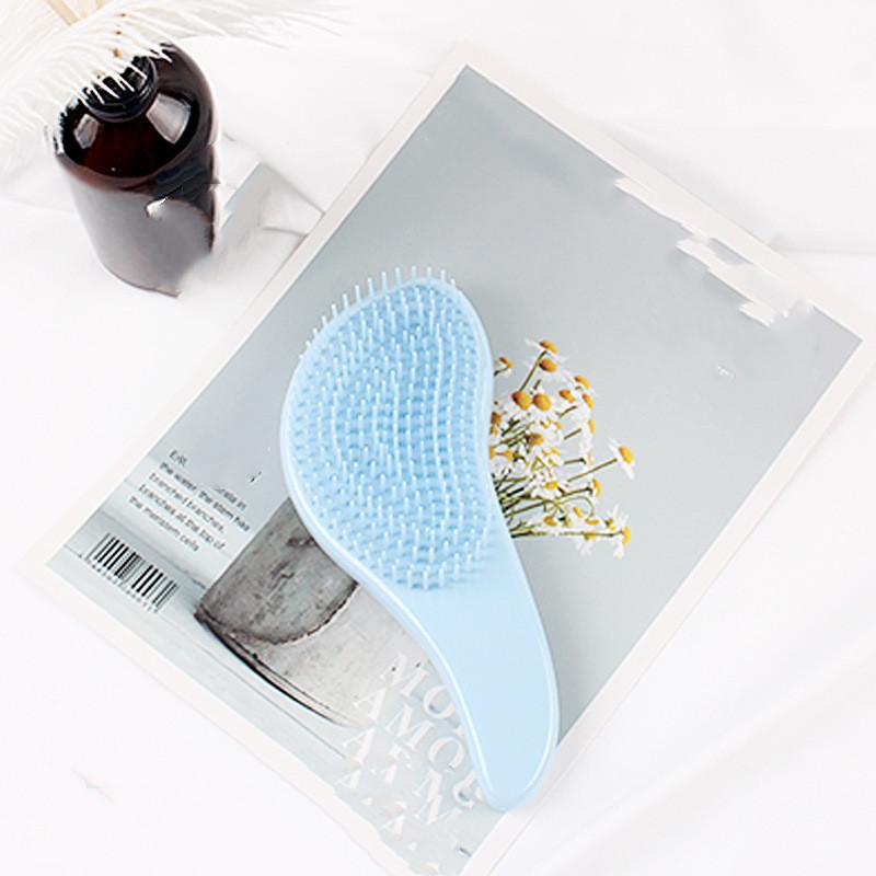 1 stücke Heiße Magie Griff Kamm Anti-statische Massage Haar Pinsel Verwicklung Detangle Dusche Massage Haarbürste Kamm Salon Haar Styling Werkzeug hellblaue