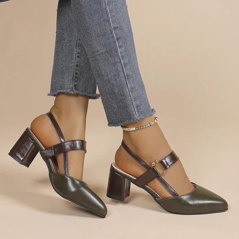 Mode 2024 Neue Frauen Pumps Sandalen Casual Mode Sexy High Heels Frauen Neue Dicken Absätzen Frauen Hausschuhe Luxus Designer Heels Sandalen 35 schwarz