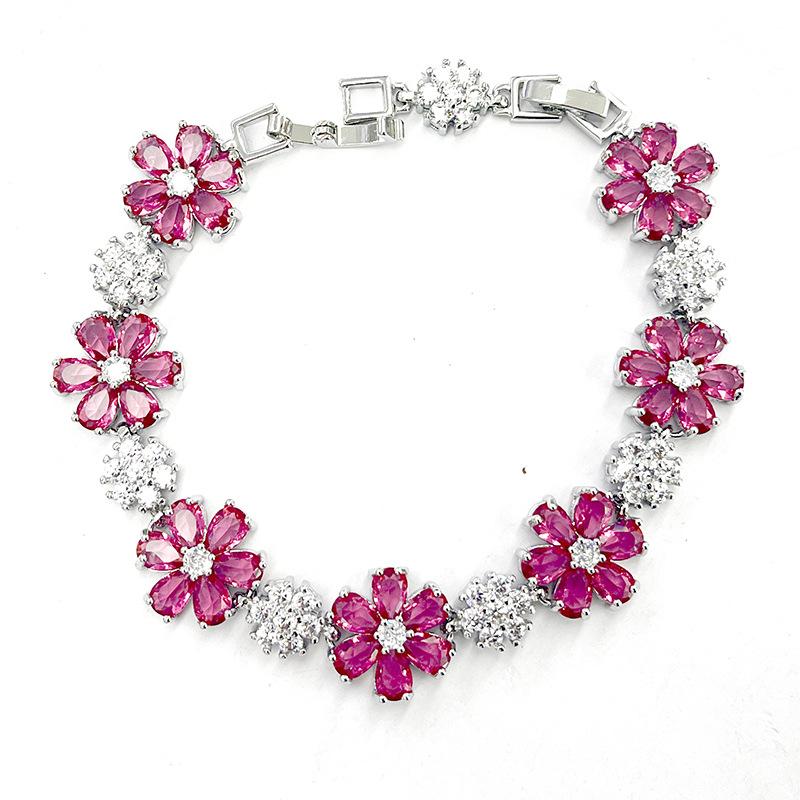 Mädchen haben das Geld zum Ausgeben. Luxus-Zirkon-Armbänder und Damen-High-End-Mode-Armbänder mit Smaragden sind unvergänglich.