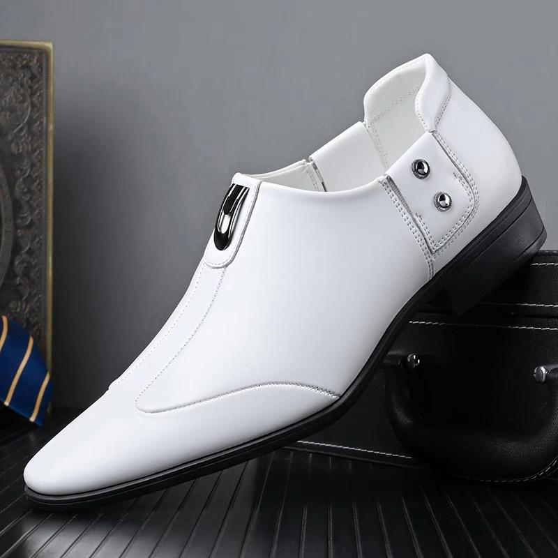 Britische Luxusdesigner Herren Spitz Weiß Schwarz Braun Kleid Lässig Slipper Schuhe Männlich Hochzeitskleid Heimkehr Schuhe 42 white