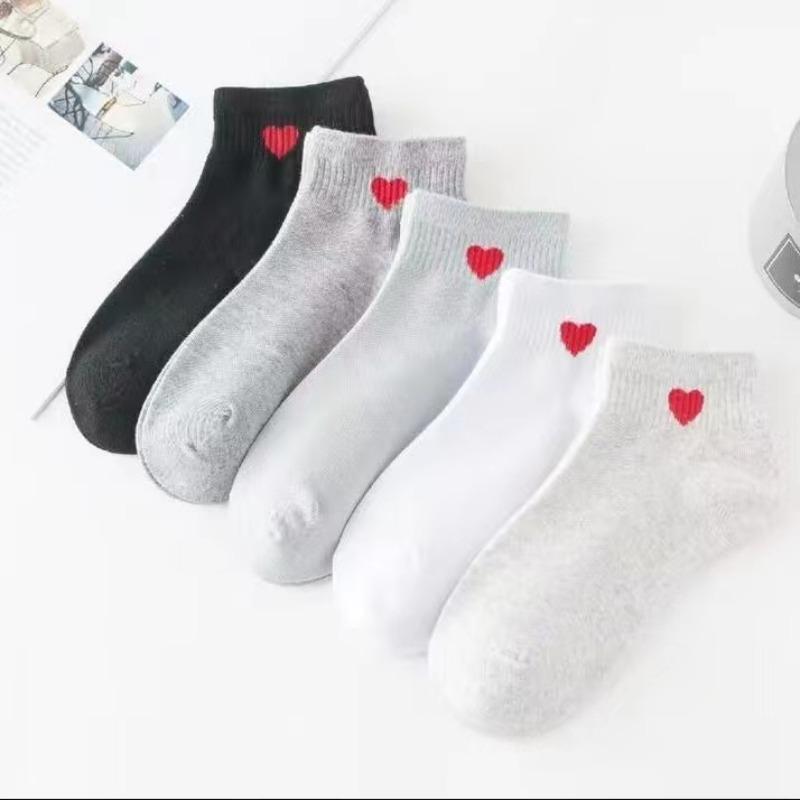 5 Paar Socken Kurze Socken aus Baumwolle Harajuku Neuheit Liebesherzmuster Socken Hip Hop Einfarbige süße Socken one size