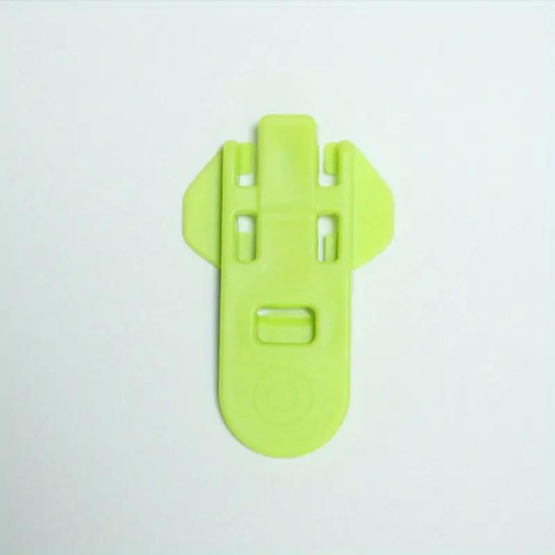 Neuer hygienischer, müheloser Dosenöffner. Kalte, insektenfreie Getränke für Grillabende, Picknicks und College-Partys. Easy Opener grün