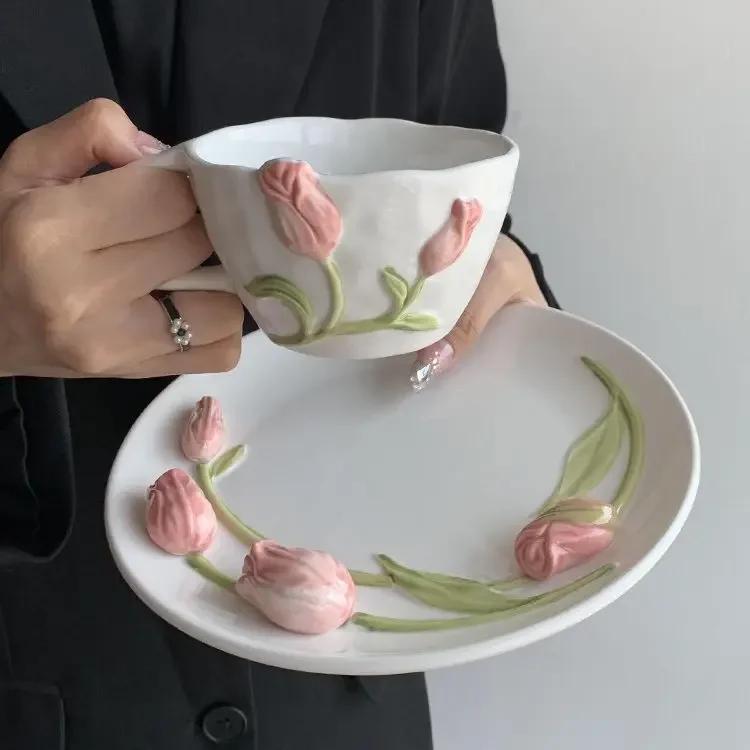 Kreative Tulpen-Keramik-Kaffeetassen, Teller, Schüssel-Set, geprägte Tasse mit Griff, Vintage-Stil, für Zuhause, Milch, Esszimmer, Teller, Frühstück, Tee, Trinken 260-310ML