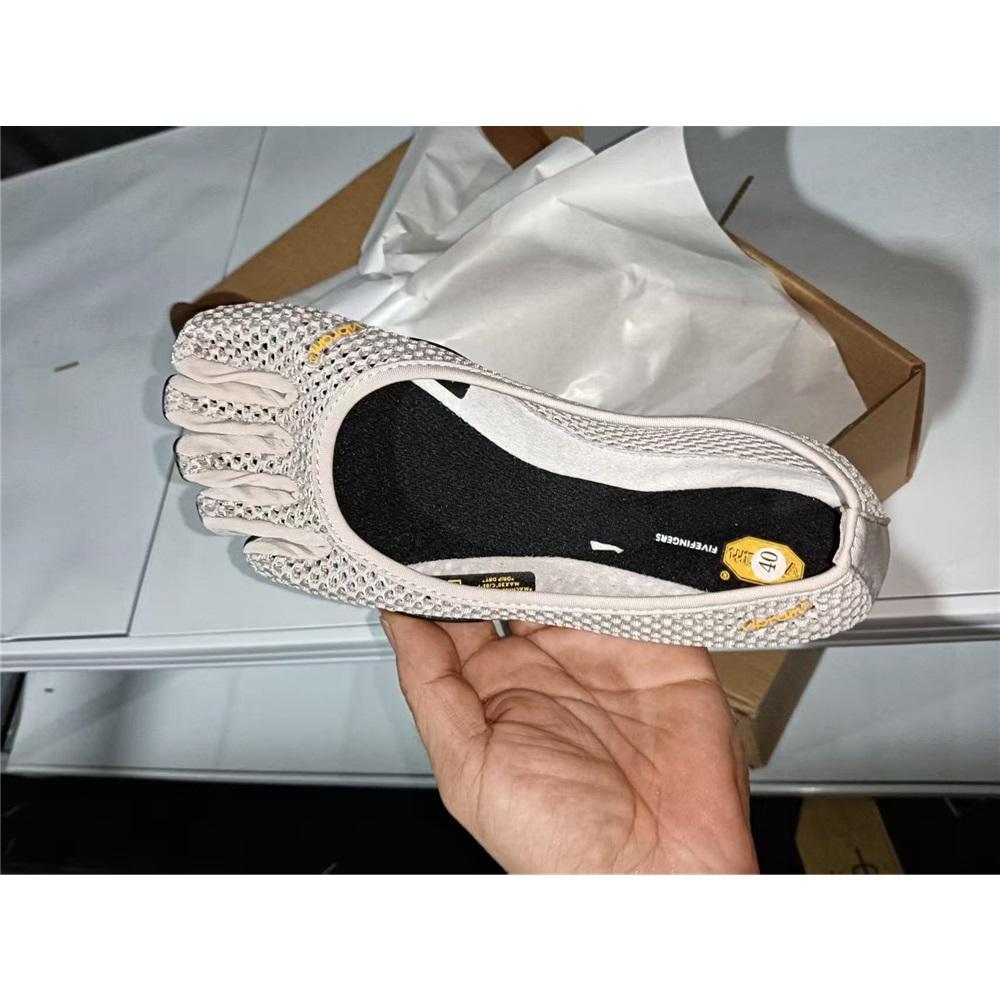 Atmungsaktive Five-Finger-Barfußschuhe aus Mesh, Damen-Schuhe für Yoga & Pilates 37 grau