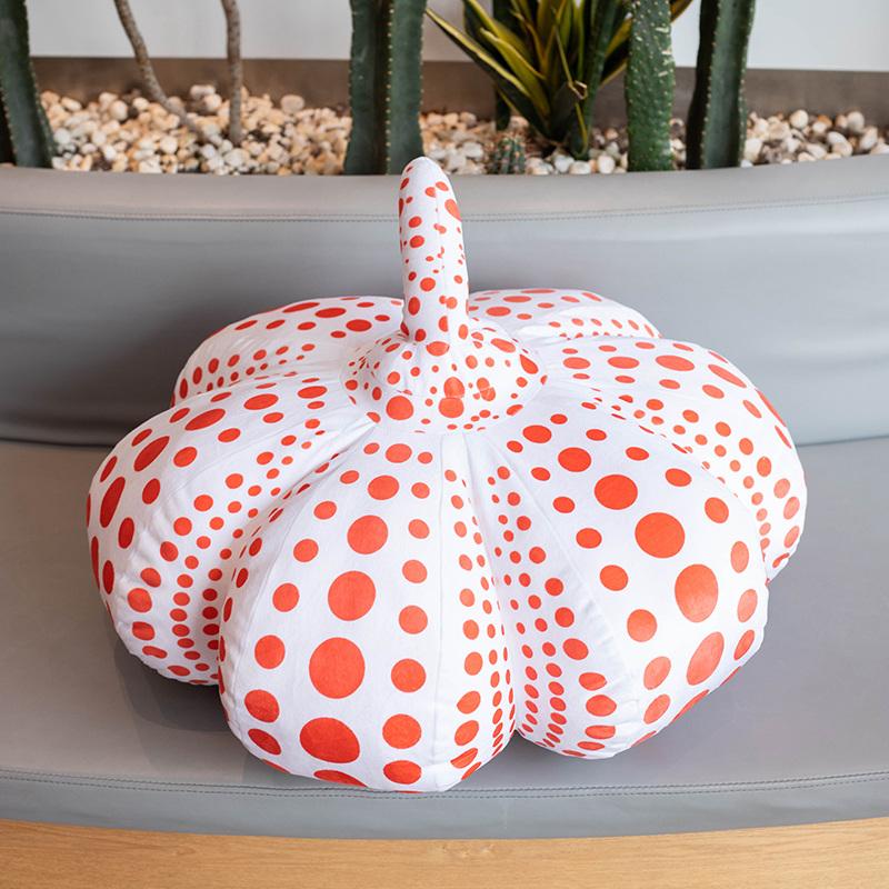 Wellenpunkt Kürbis Spielzeug Yayoi Kusama der gleiche Kürbis Wurfkissen Halloween Deko Puppe Baby Kinder Spielzeug Zuhause Sofa Deko Kissen 20cm weiß