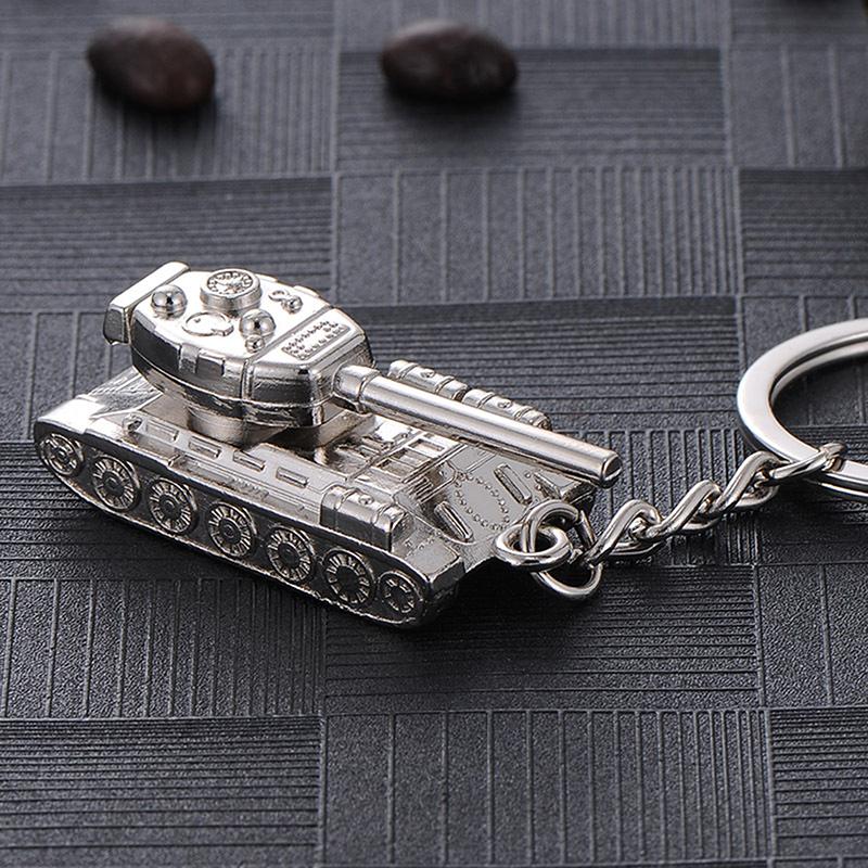 1 Stück Herren Autoanhänger Personalisiertes Panzer Welt T34 Modell Schlüsselanhänger Vatertag Kleines Geschenk Schnalle