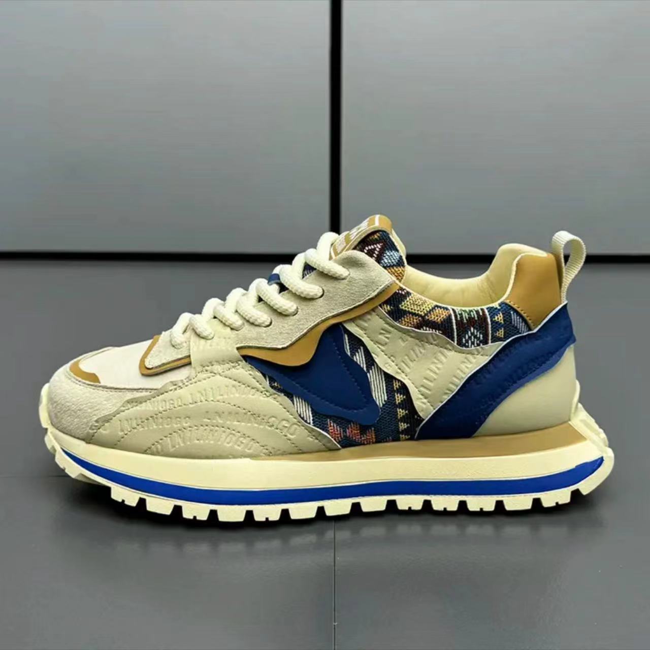 Neue klassische Herren-Sneaker personalisiert, attraktiv, atmungsaktiv, Freizeit, höhenvergrößernd, Sport-Laufschuhe Zapatos para hombres 44