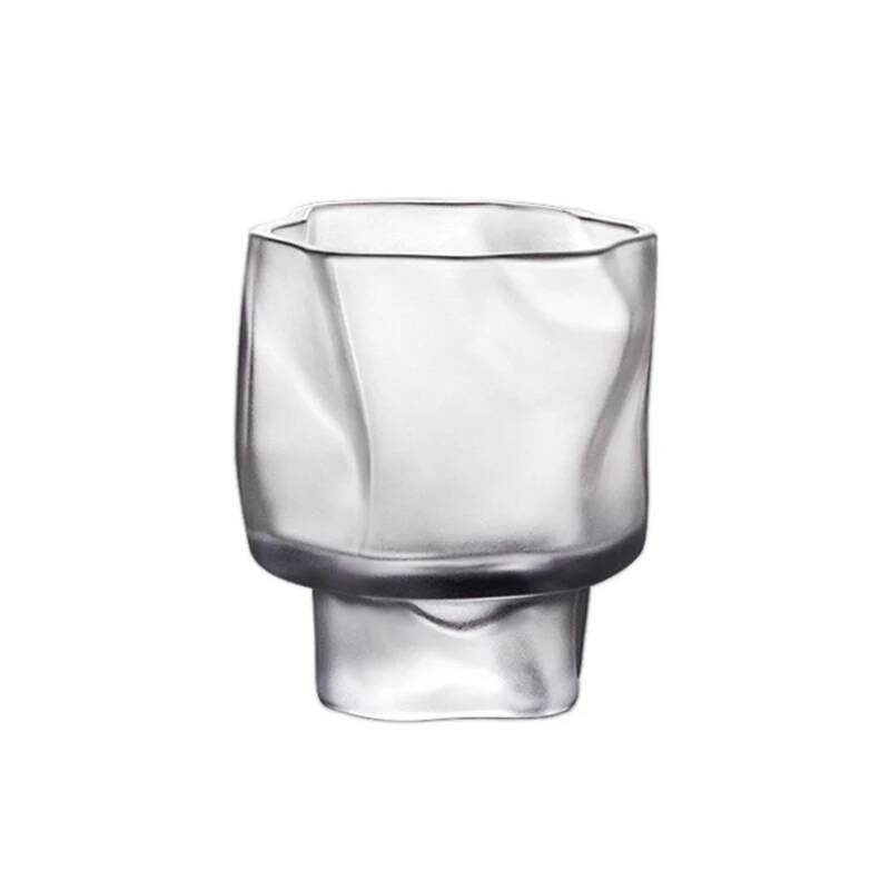 Japanische unregelmäßige Kunst Whiskygläser 70ml S-Glas mattierte Farbe Kristall Dassai Sake-Becher Rum Bier Likör kleiner Weinglasbecher 70ml