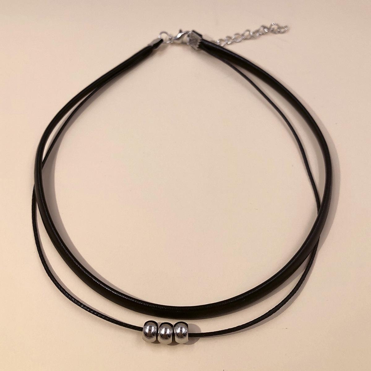 Personalisierte Harajuku Minimalistische Lederwachsseil Versilberte Perlenkette für Frauen Doppellagiges Halskettenhalsband schwarz