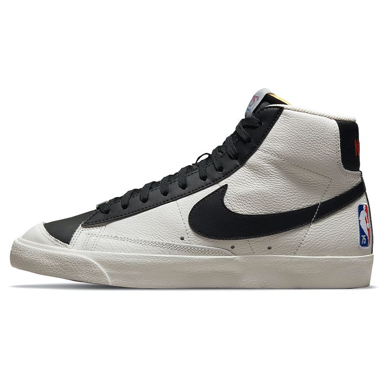 NBA x Nike Blazer Mid 77 EMB 75. Jubiläum - Trail Blazers Herren Sneaker Weiß Sail Chile-Rot DD8025-101 42