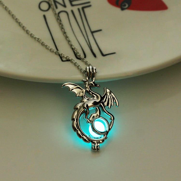 Mode Drachen Glühenden Stein Halskette Frauen Mann Glow In The Dark Anhänger Halskette Leuchtenden Schmuck grün/blau