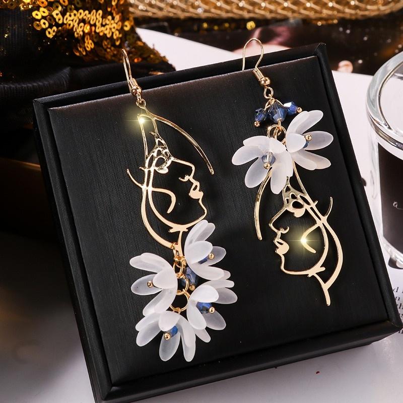 Frauen Blumenblätter lange Quaste Ohrringe asymmetrische Ohrringe Ohrschmuck