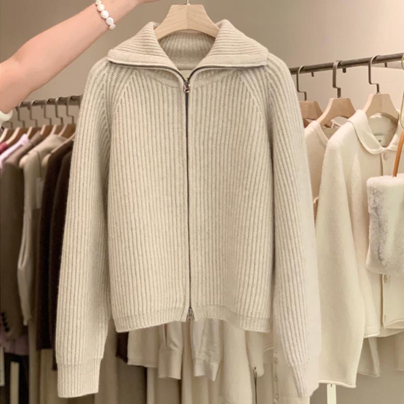 Gestrickte Strickjacke für Damen, Herbst und Winter, hoher Kragen, vertikaler Streifen, solide Langarm-Revers-Oberbekleidung, Pullover, Strickjacke One Size beige
